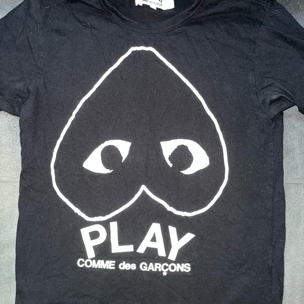 CDG TEE